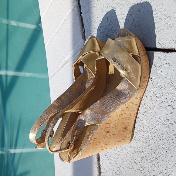 Coach Jessy Gold wedge monogram sandals 7.5 - Picture 4 of 11